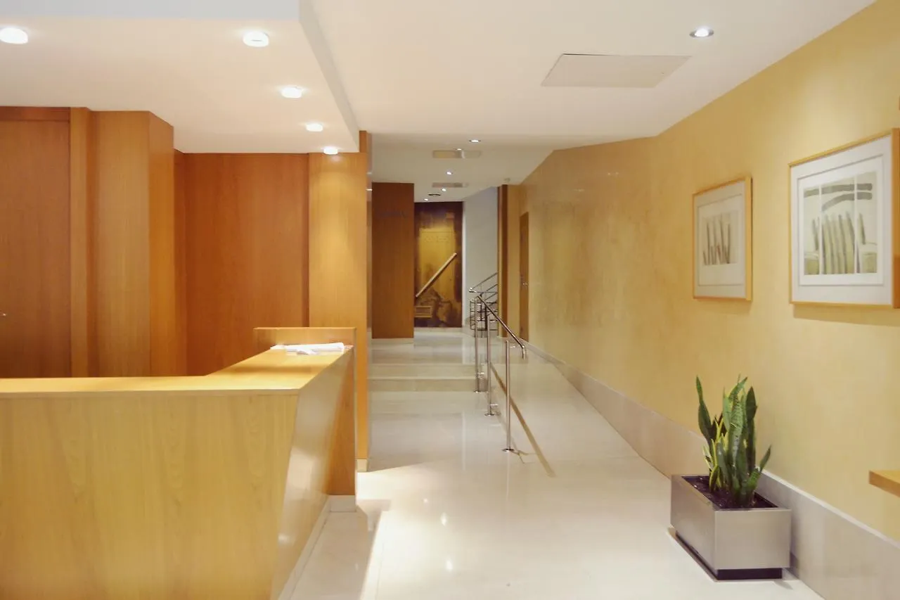 Apartamentos Plaza Del Obispo Малага Апартаменты